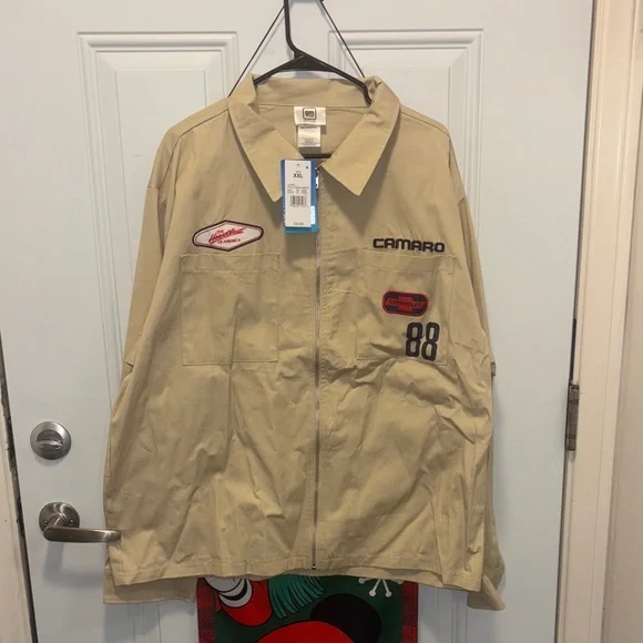 Camaro Beige Jacket - Picture 3 of 9